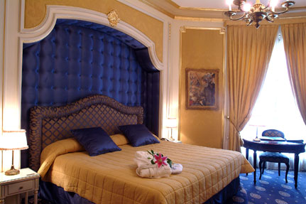 Habitación SUITE Real S.Dalí